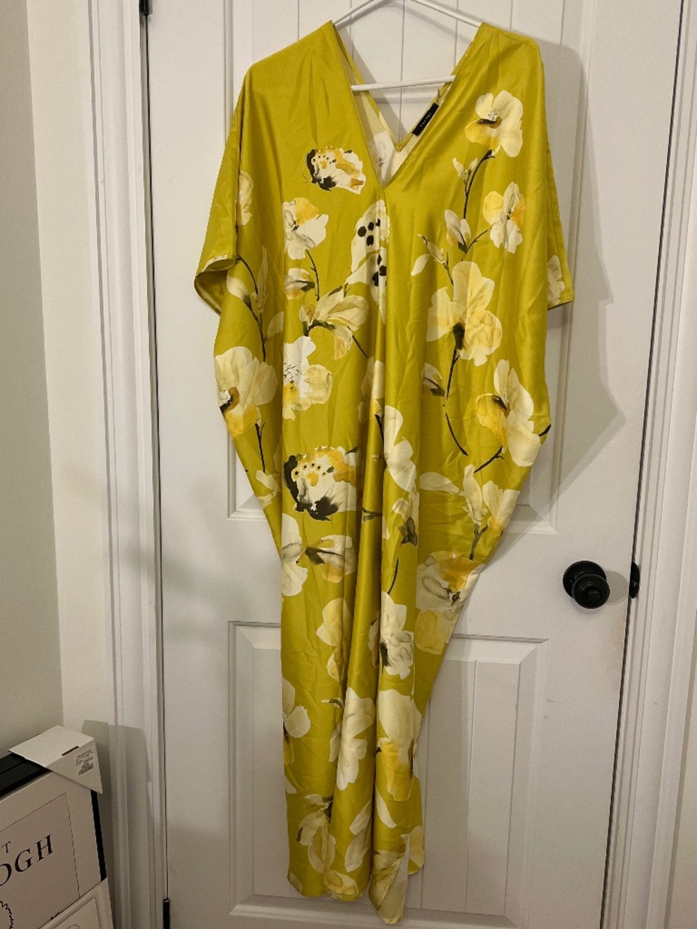 Natori Aurelia Charmeuse Caftan NWOT